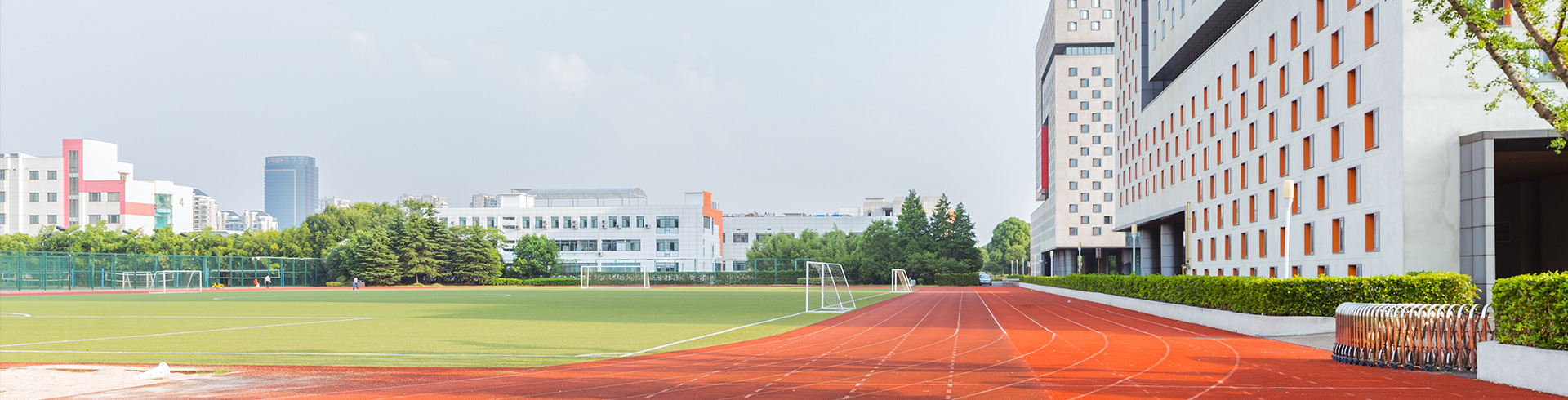 學校醫院